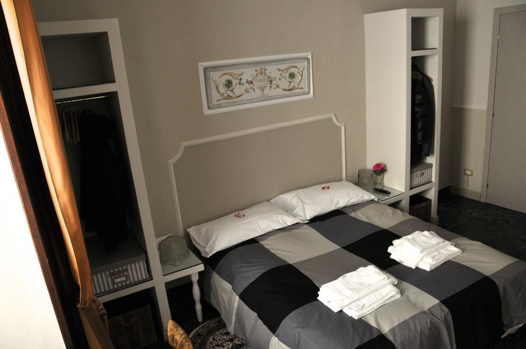 치비타베키아 알리브란디 팰리스 B&B 객실 사진